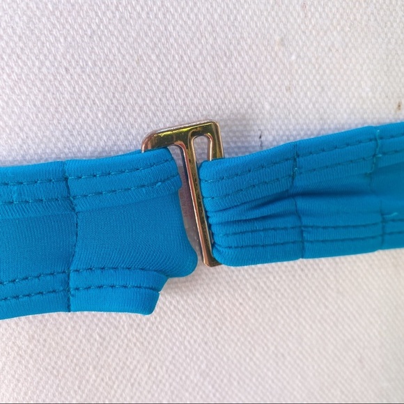 Victoria’s Secret 32C sea blue wrap around bikini top - Picture 6 of 6